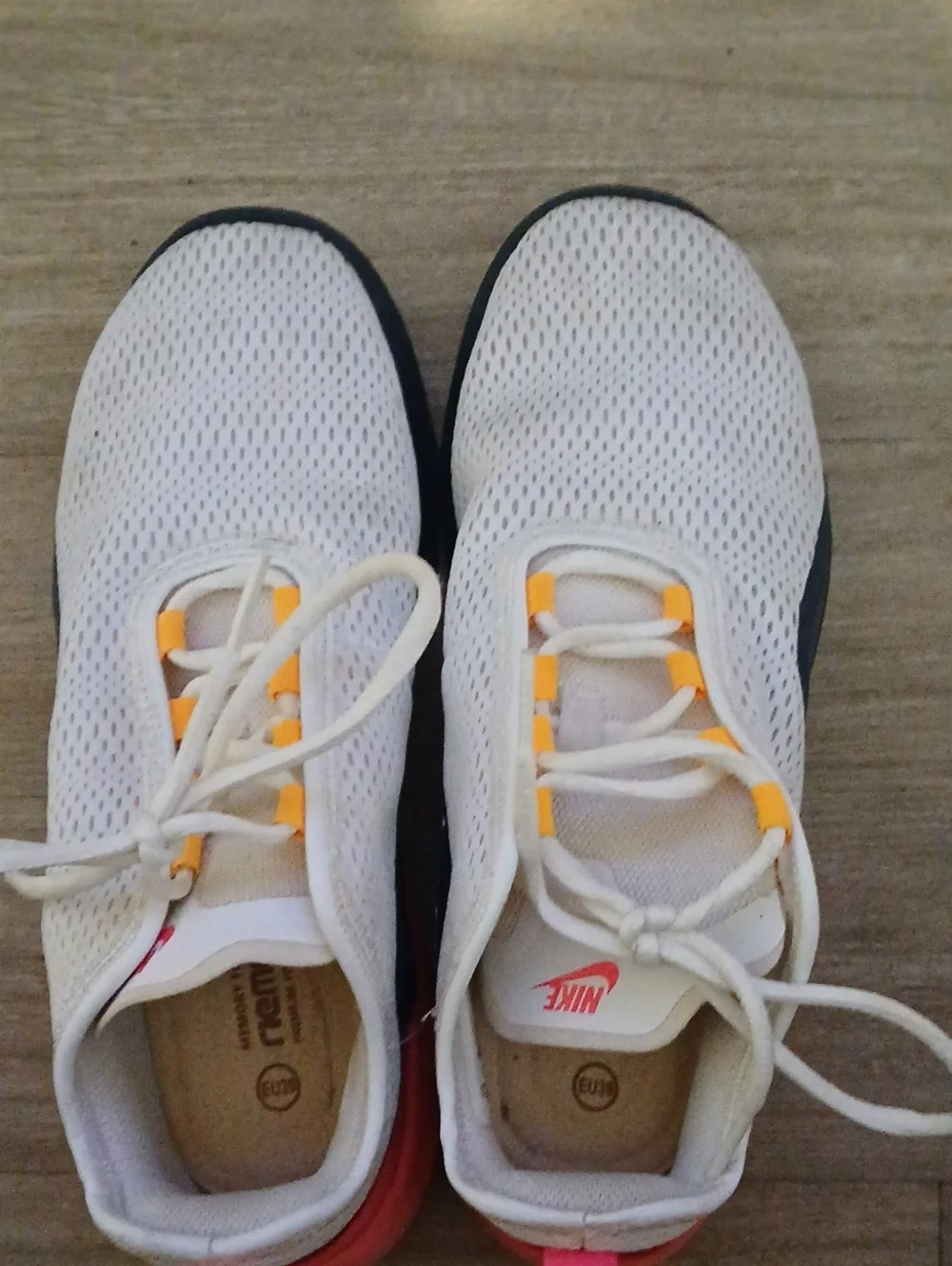 Nike Kids White Mesh Sneakers with Yellow Accent Loops